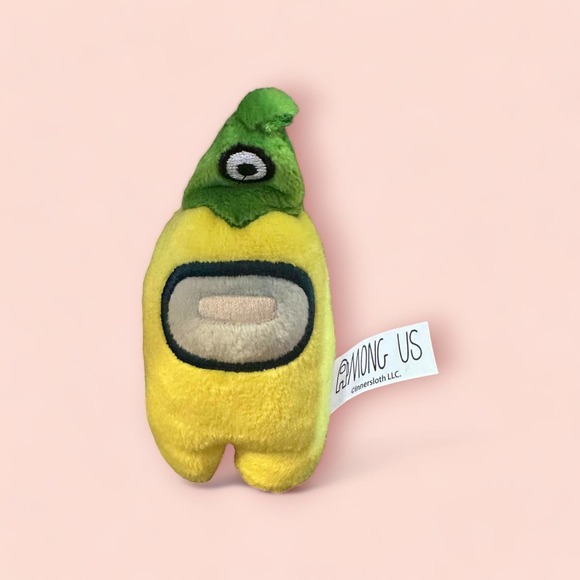 Among Us - Mystery Bag - Yellow Plush Keychain Bag Clip - NEW - Picture 1 of 1